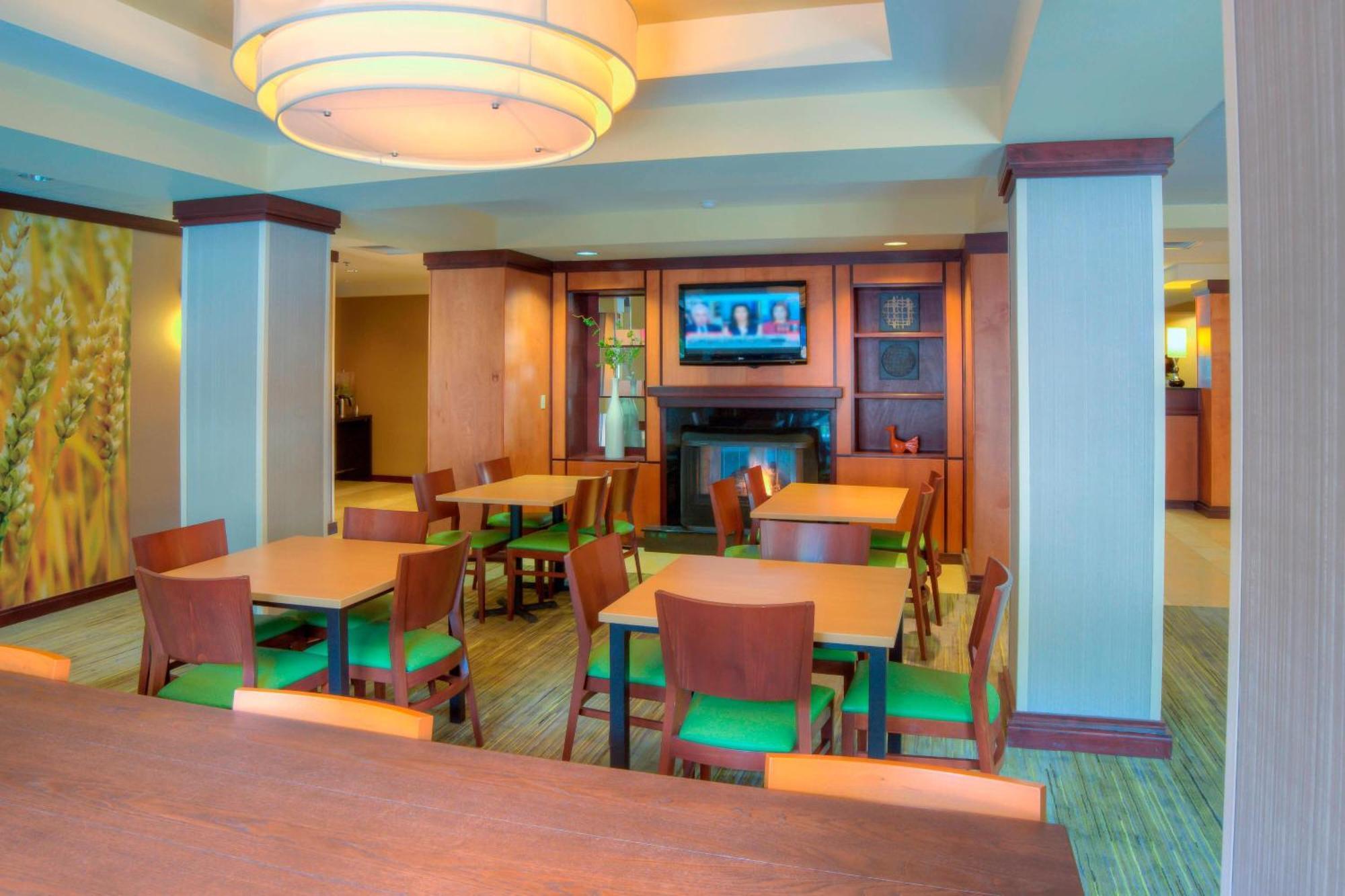 Fairfield Inn & Suites By Marriott Mobile Daphne/Eastern Shore Спаниш-Форт Экстерьер фото