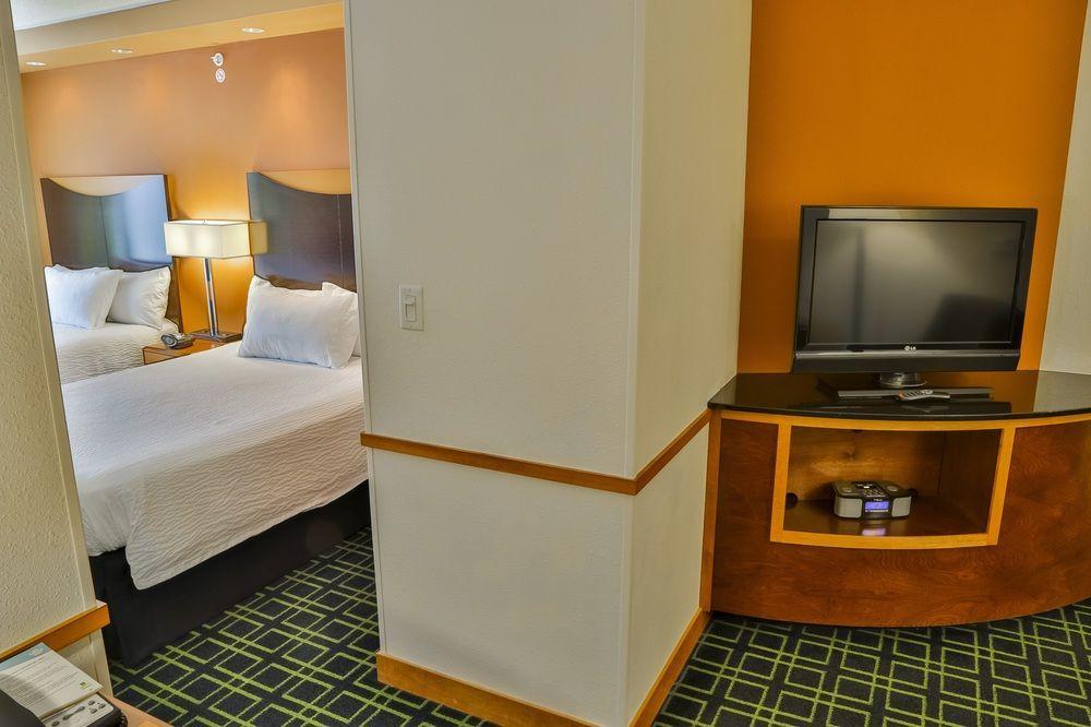 Fairfield Inn & Suites By Marriott Mobile Daphne/Eastern Shore Спаниш-Форт Экстерьер фото
