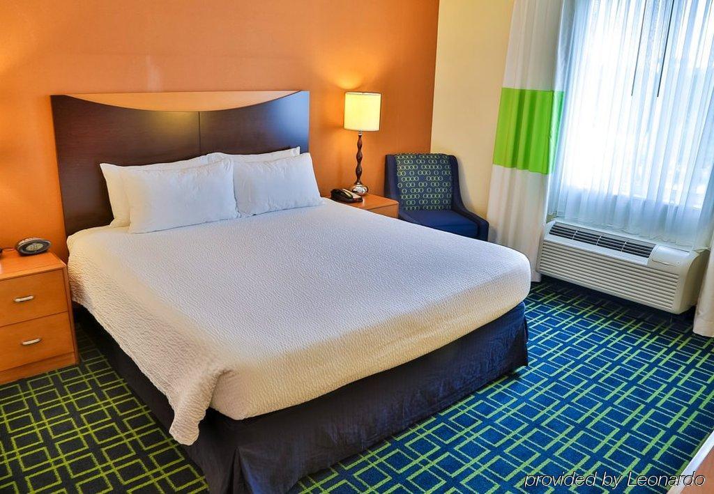Fairfield Inn & Suites By Marriott Mobile Daphne/Eastern Shore Спаниш-Форт Экстерьер фото