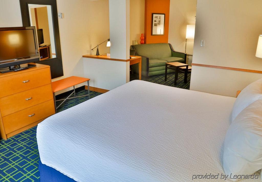 Fairfield Inn & Suites By Marriott Mobile Daphne/Eastern Shore Спаниш-Форт Экстерьер фото